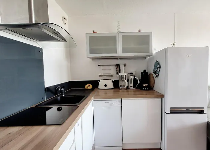 - 4 Personnes - T2 - Parking Prive - Climatisation - Fr-1-794-102 Apartment